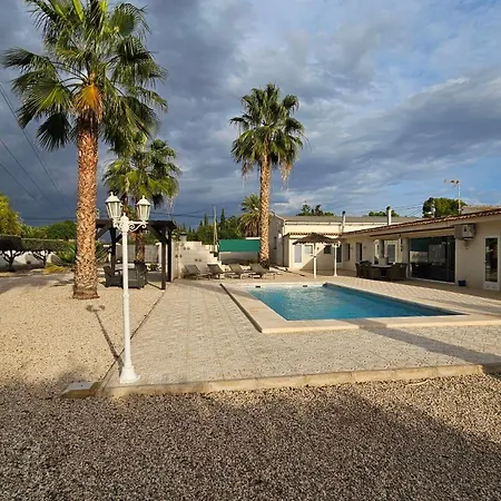 Casa Vacacional Ruby En Crevillente, Alicante * Crevillent